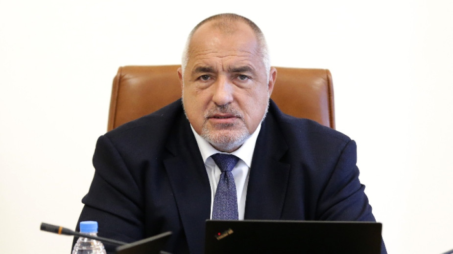 Ако толкова им се вижда тежка политическата обстановка защото се